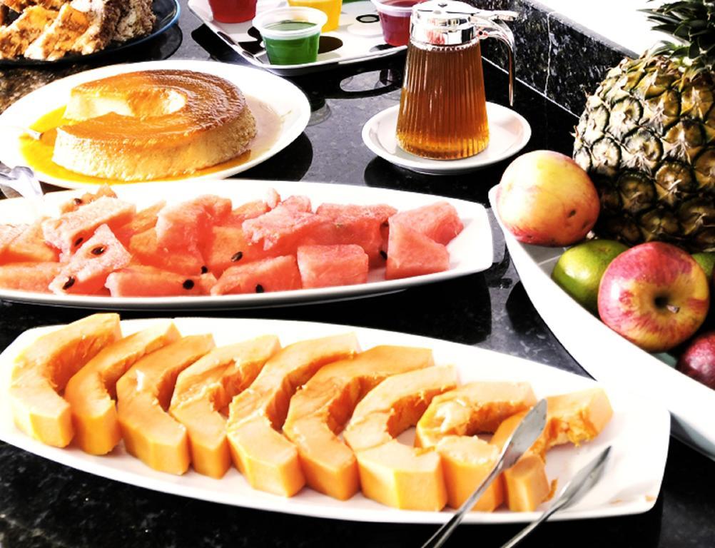 阿拉萨图巴格兰德酒店 Araçatuba 外观 照片